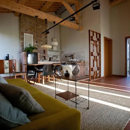 Aria Mit Gemeinschaftspool By Interhome * Volterra